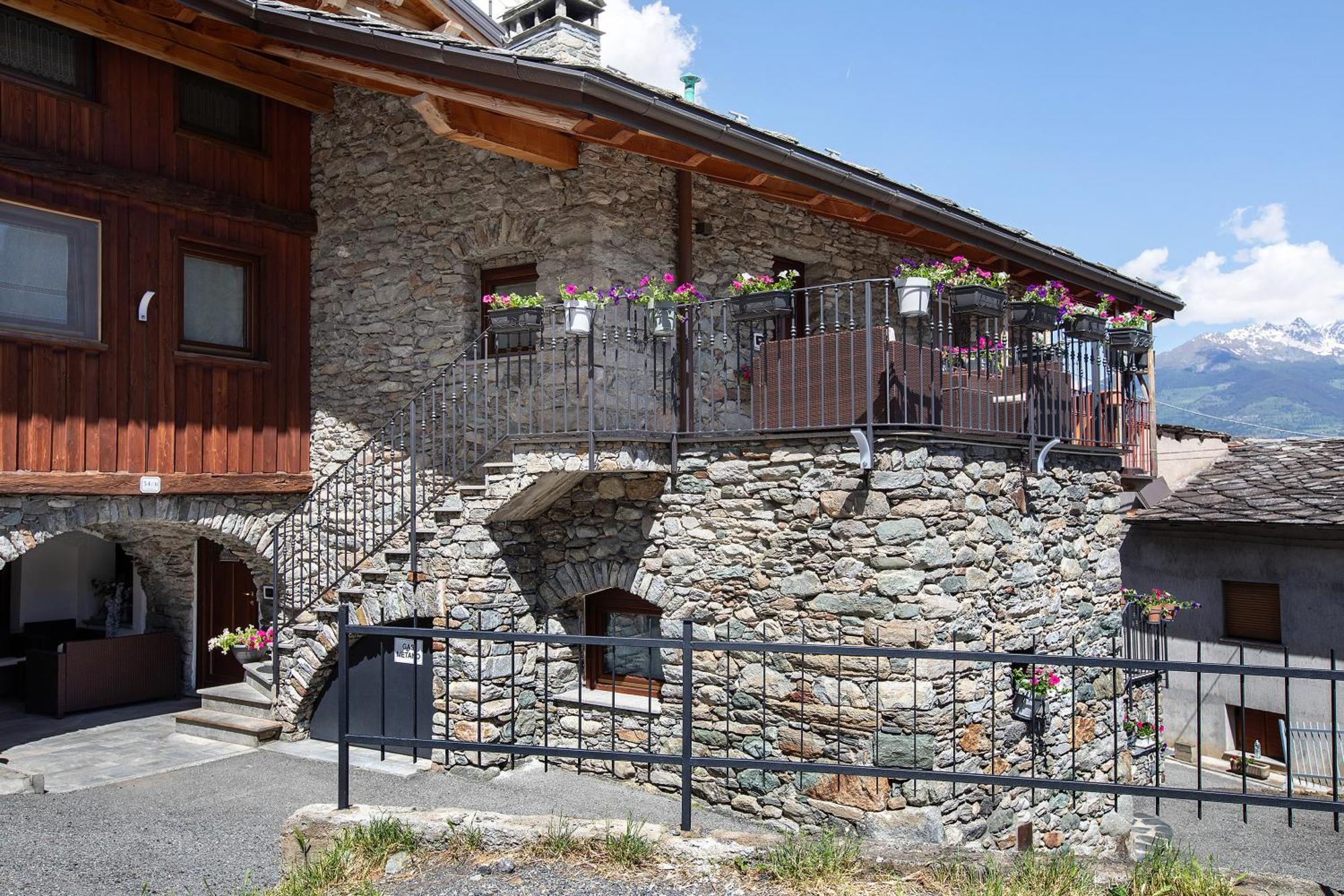Maison Bebe Comboe Aosta Esterno foto